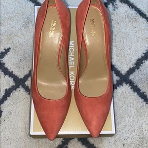 Michael kors pumps. Size was a bit tight for me!